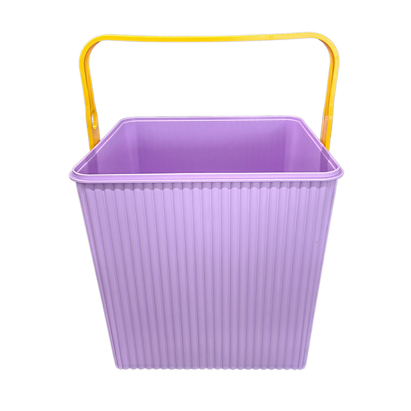 Secchio quadrato di plastica pp nell'etichetta dello stampo